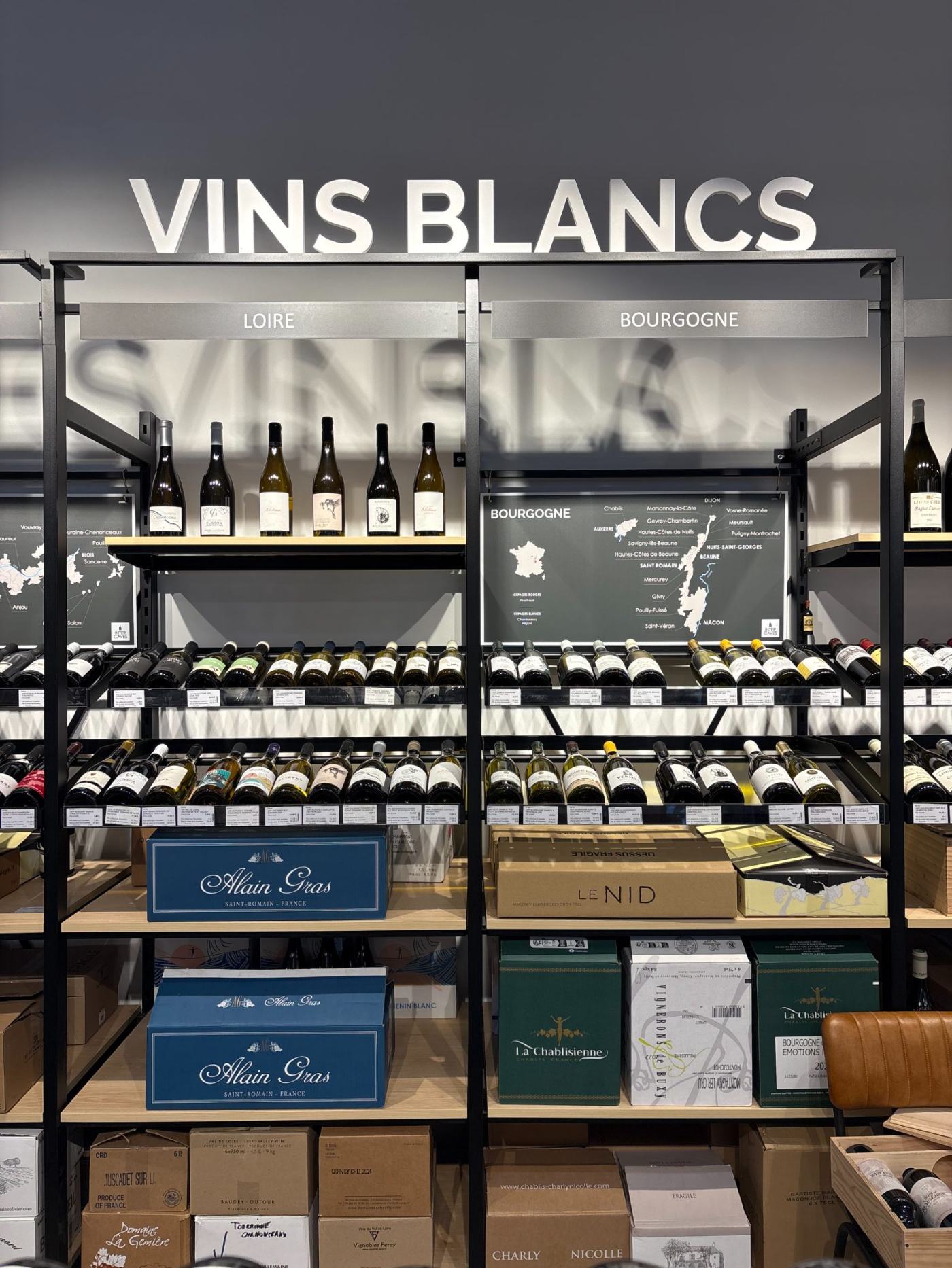 Le rayon vins blancs — Loire et Bourgogne — Intercaves Villerest